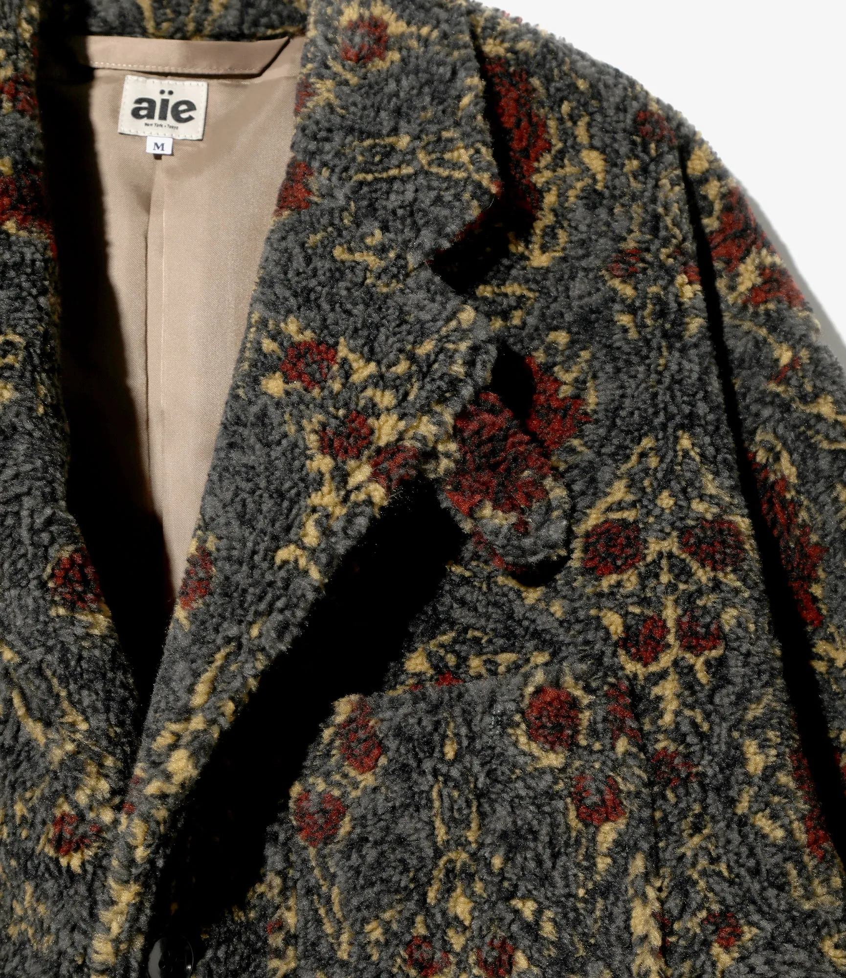 Luxury Botanical Jacquard Pile Coat – Elegant Layering for Style and Comfort