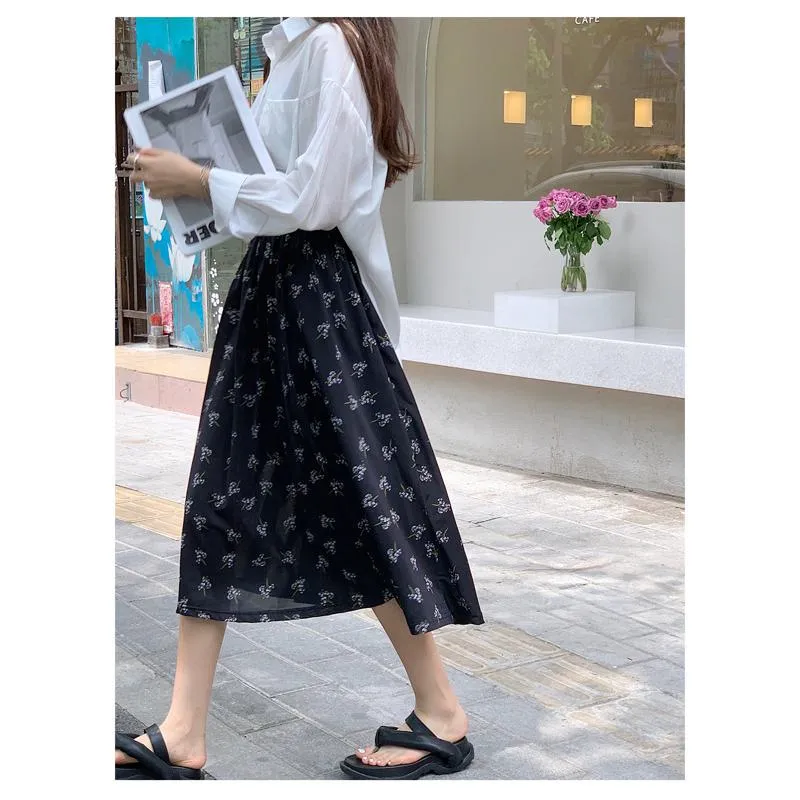 Floral Print Slimming Plus Mesh Skirt