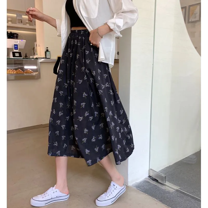 Floral Print Slimming Plus Mesh Skirt