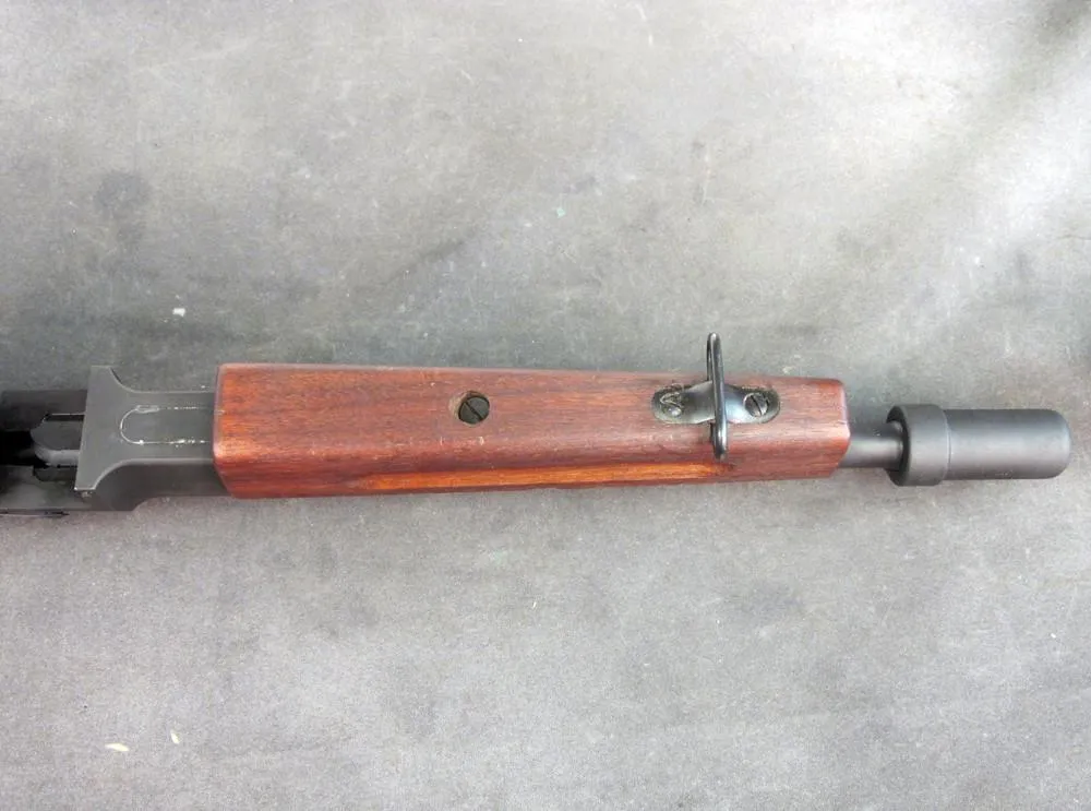 U.S. WWII Thompson M1928A1 SMG Display Gun, 50 round Drum Magazine, Stick Magazines & FBI Case